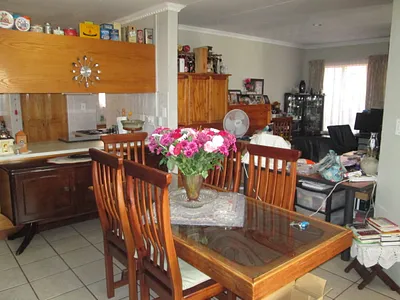 3 Bedroom Townhouse For Sale in Pretoria - img