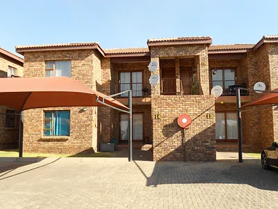 2 Bedroom Townhouse For Sale in Kriel - rjA0.webp