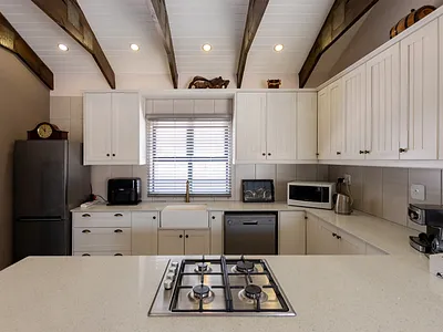 2 Bedroom House For Sale in Velddrif - cvVh.webp