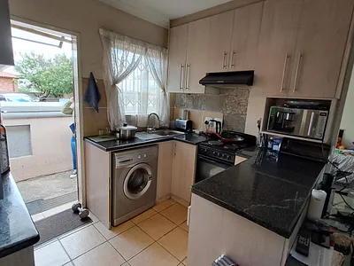 3 Bedroom House For Sale in Nigel - UIzU.webp