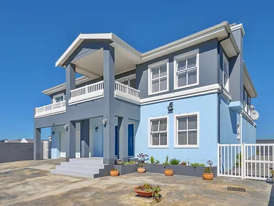 3 Bedroom House For Sale in Agulhas - Wv0F.webp
