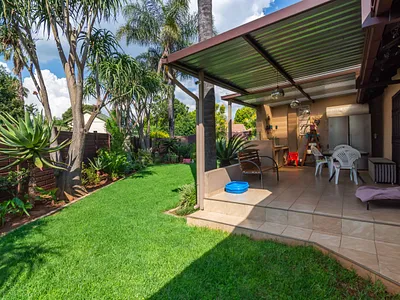 3 Bedroom House For Sale in Roodepoort - Sdtp.webp