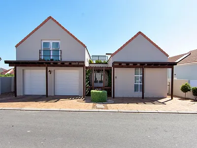 4 Bedroom House For Sale in Velddrif - l63d.webp