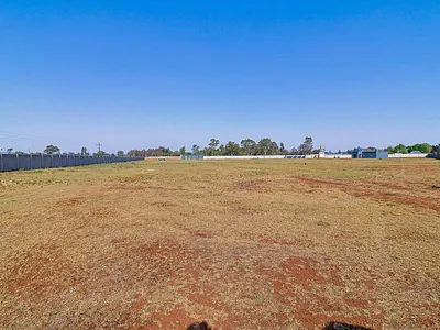 Farm For Sale in Eikenhof - iKUj.webp