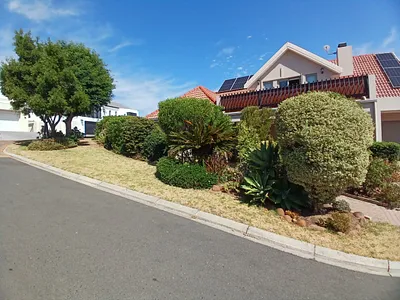 3 Bedroom House To Rent in Somerset West - AEaM.webp