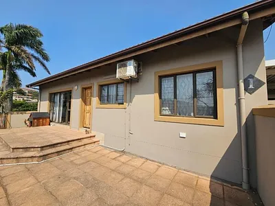 2 Bedroom Townhouse For Sale in Durban - img
