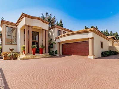 4 Bedroom Townhouse For Sale in Centurion - img
