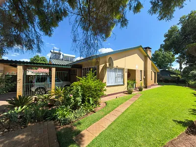 4 Bedroom House For Sale in Parys - img