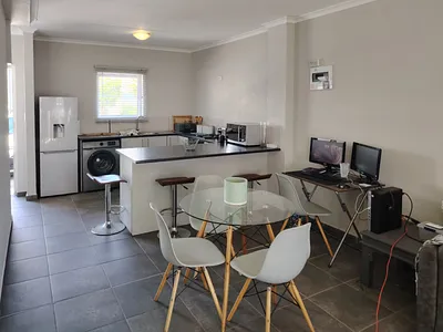 2 Bedroom Apartment For Sale in Kuils River - c8QL.webp
