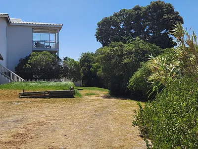 3 Bedroom House To Rent in Pringle Bay - img