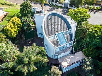 4 Bedroom House For Sale in East London - d317.webp