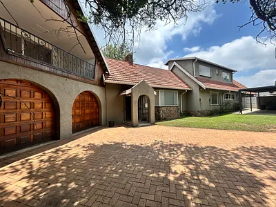 4 Bedroom House To Rent in Benoni - 3VPj.webp