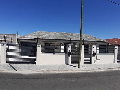 3 Bedroom House To Rent in Cape Town - Myjl.webp