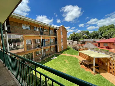 2 Bedroom Apartment For Sale in Vanderbijlpark - mnc7.webp
