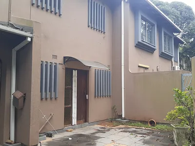 3 Bedroom Townhouse To Rent in Amanzimtoti - img