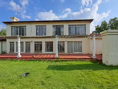 5 Bedroom House For Sale in Nigel - CDHK.webp