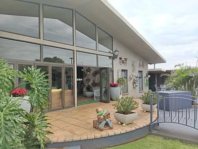 5 Bedroom House For Sale in Mooinooi - 3JdM.webp