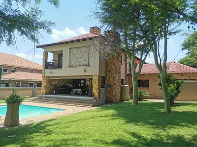 4 Bedroom House To Rent in Pretoria - img