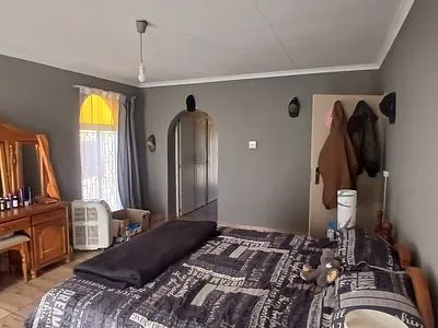 4 Bedroom House For Sale in Heidelberg - 8zYF.webp