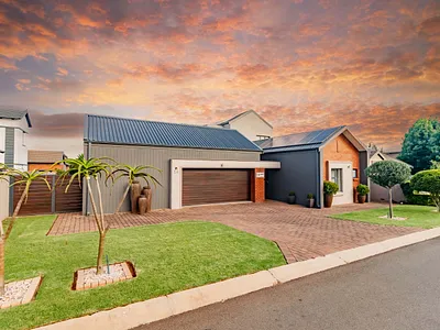 4 Bedroom House For Sale in Centurion - G7b9.webp