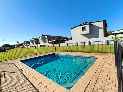 2 Bedroom Townhouse For Sale in Centurion - tR0A.webp