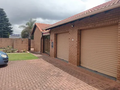 3 Bedroom House To Rent in Witbank - img
