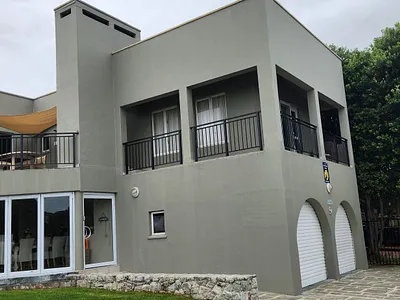 3 Bedroom House To Rent in Kleinmond - wZAz.webp