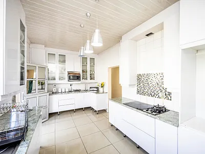 6 Bedroom House For Sale in East London - BaOr.webp