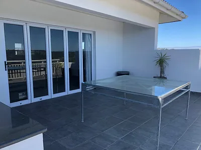 3 Bedroom House To Rent in East London - mMUK.webp