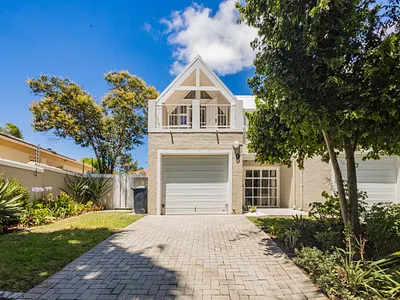 2 Bedroom Apartment For Sale in Durbanville - d5lS.webp