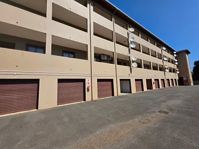 2 Bedroom Apartment For Sale in Empangeni - RGmN.webp