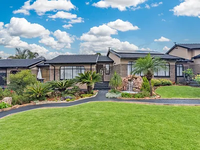 3 Bedroom House For Sale in Krugersdorp - ZlEP.webp