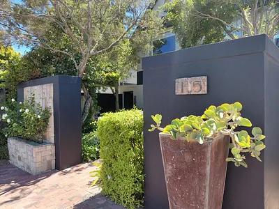 4 Bedroom House To Rent in Strand - iV9p.webp