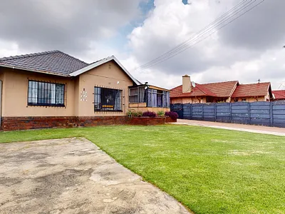3 Bedroom House For Sale in Germiston - X2oN.webp