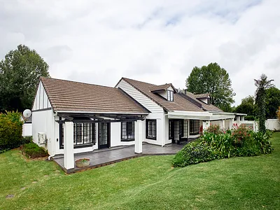 3 Bedroom Townhouse For Sale in Hilton - uOCG.webp