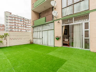 2 Bedroom Apartment For Sale in Pinetown - arBC.webp