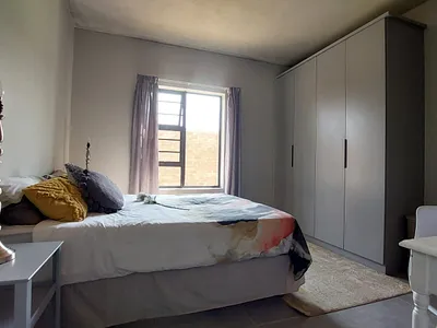2 Bedroom Apartment For Sale in Pretoria - img