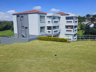 1 Bedroom Apartment For Sale in Roodepoort - dFNt.webp