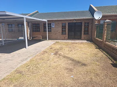 2 Bedroom House To Rent in Queenstown - img