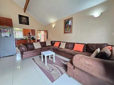 3 Bedroom Townhouse For Sale in Johannesburg - e6HR.webp