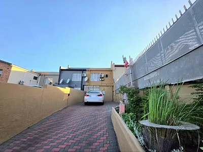 2 Bedroom House For Sale in Isipingo - img