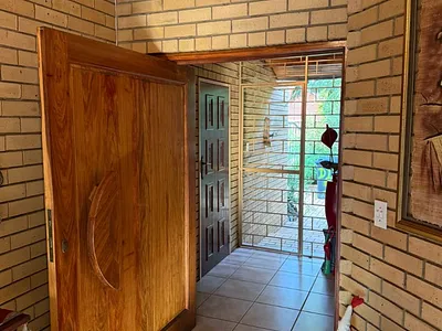 4 Bedroom House For Sale in Boksburg - PrKK.webp