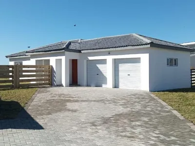 3 Bedroom House For Sale in Jeffreys Bay - img
