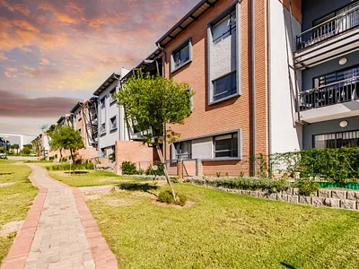 2 Bedroom Apartment For Sale in Midrand - FLic.webp