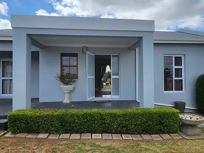 3 Bedroom House For Sale in Swellendam - img