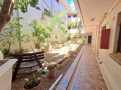 2 Bedroom Apartment To Rent in Cape Town - 43ek.webp