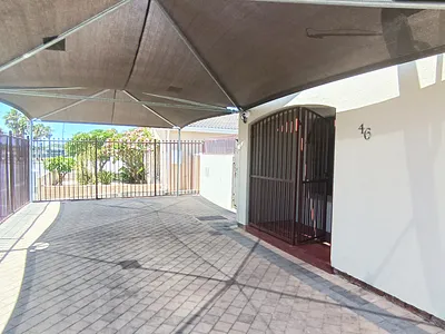 3 Bedroom House To Rent in Cape Town - UEAw.webp