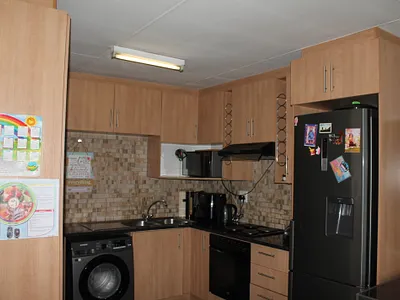 3 Bedroom Townhouse For Sale in Alberton - nqUT.webp