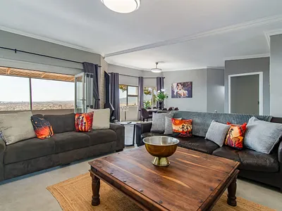 4 Bedroom House To Rent in Gordons Bay - 0Xnt.webp