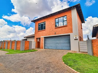 3 Bedroom Apartment For Sale in Pretoria - CPM3.webp